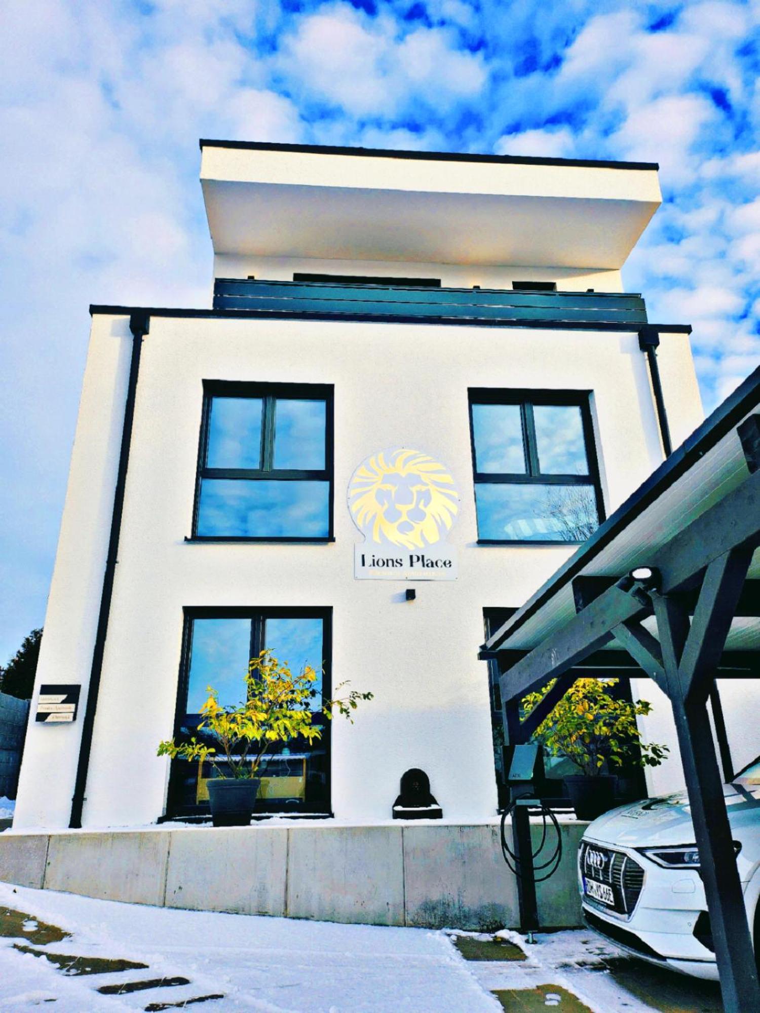 Lions Place Premium Apartments Comfort Optionaler Zugang Zum Spa- Bereich Heidenheim an der Brenz Exterior foto